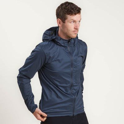 Men's lightweight best sale hooded windbreaker